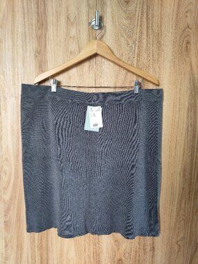 Ladies H&M Grey Knit Skirt - Size XXL